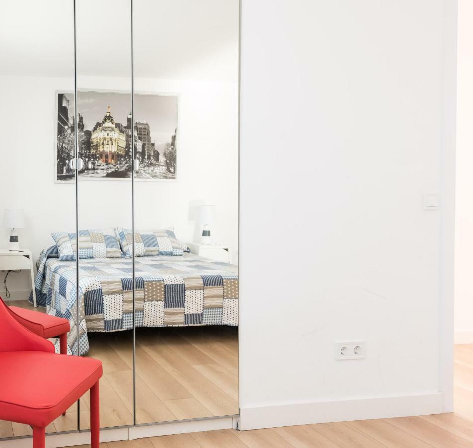 Ever House Ifema Mar De Cristal Madrid Exterior foto